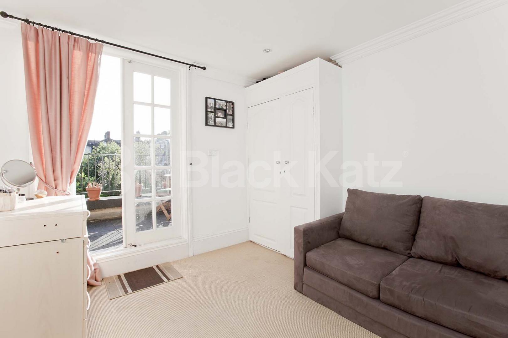 			New Instruction, 2 Bedroom, 1 bath, 1 reception Flat			 Mildmay Park, Newington Green